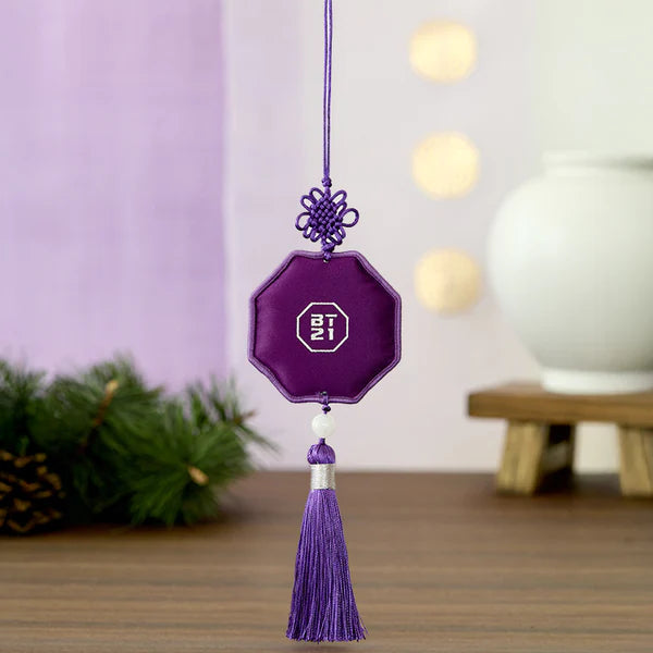 BT21 Premium K-Edition Embroidered Tassel Keyring - Tata Image 2