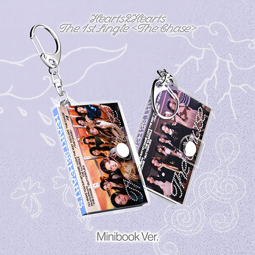 Hearts2Hearts The Chase 1st Single Album Mini Book Main Image