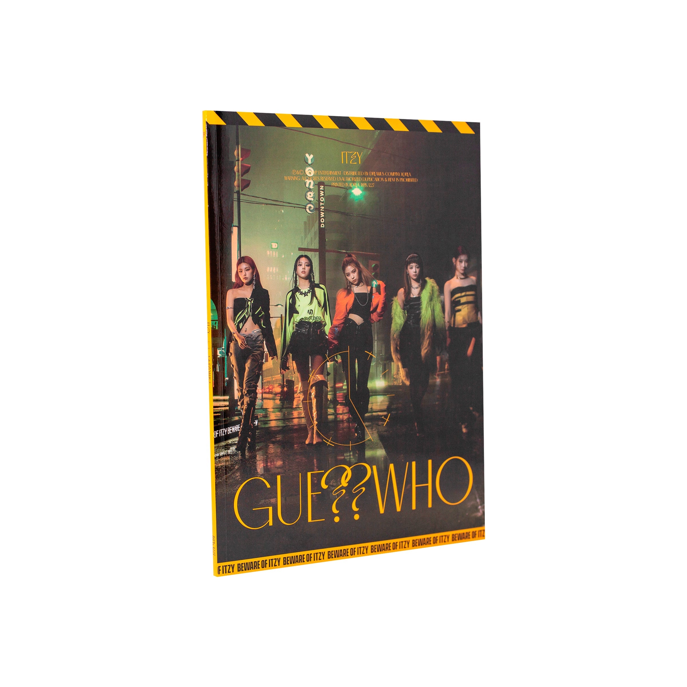 ITZY アルバム CD Amazon.com: ITZY 'It'z Icy' Album Random Ver CD+1p Poster+