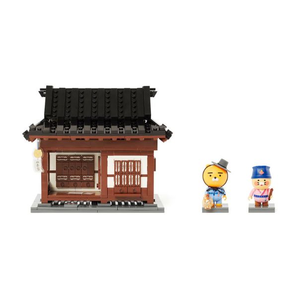 Kakao Friends Traditional Korean House Brick Figure Ryan and Choonsik Main Image