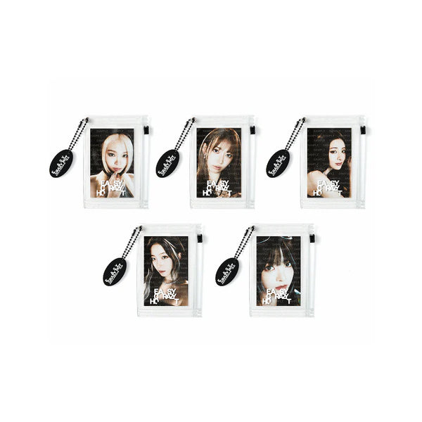 le-sserafim-photocard-pouch-