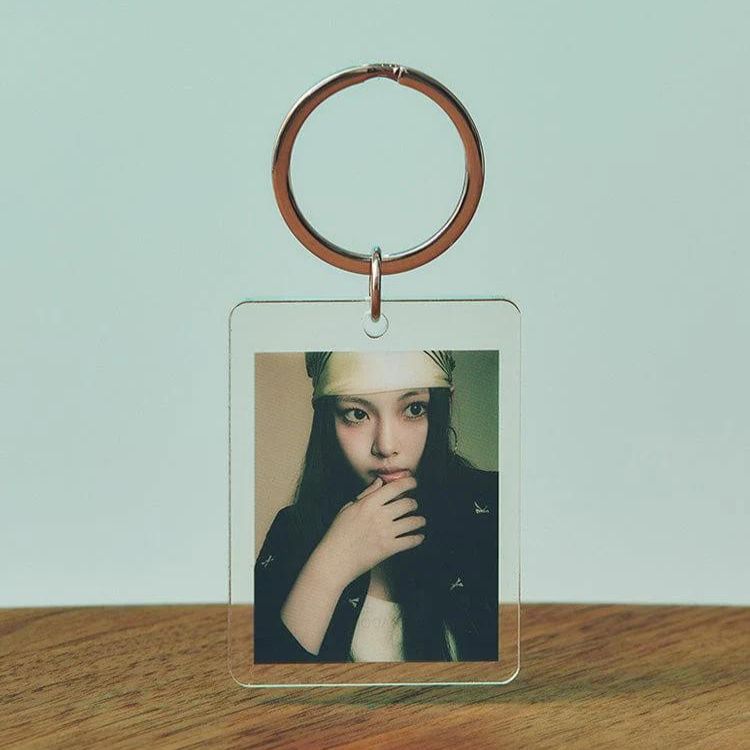 NewJeans Acrylic Photo Keyring - main image 6