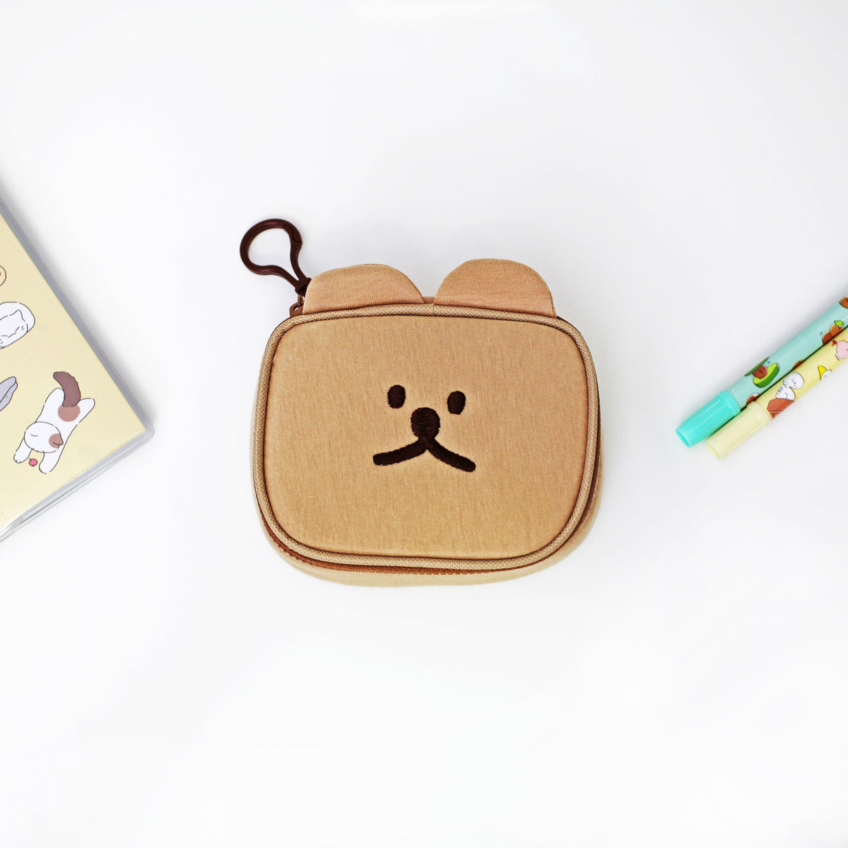 moong9 Cozny Bear Square Pouch Beige Ver Main Image