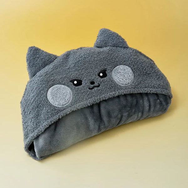 ZEROBASEONE - zeroni FLUFFY Wonderland Hooded Blanket - K PLACE ZEROBASEONE - zeroni FLUFFY Wonderland Hooded Blanket - K PLACE