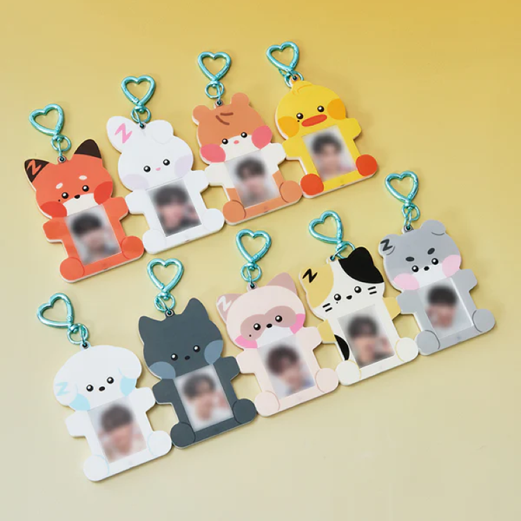 ZEROBASEONE Zeroni Fluffy Wonderland Magnet ID Photo Holder - main image 1